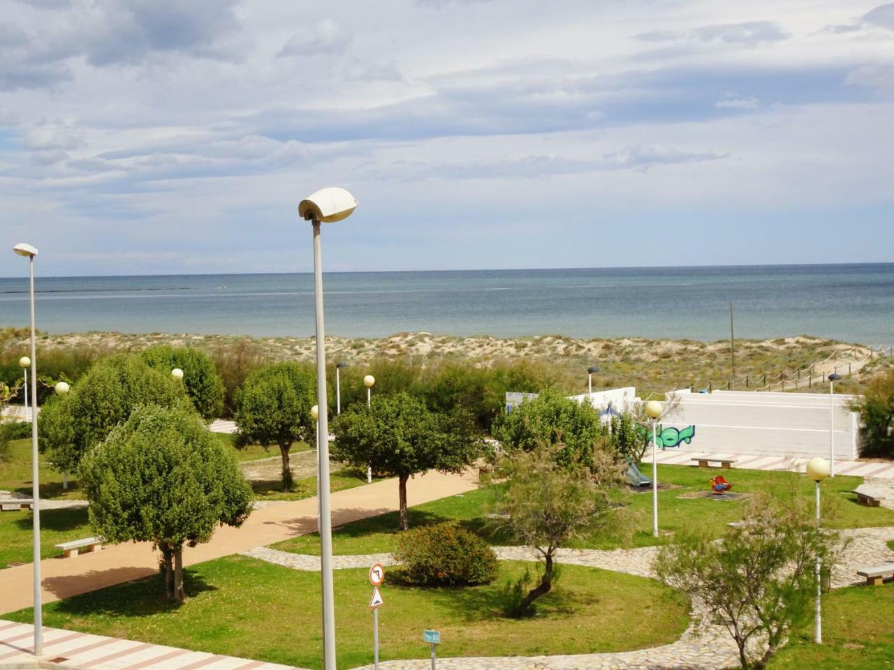 Neptuno Apartamento - Frente A La Playa Daimús Buitenkant foto